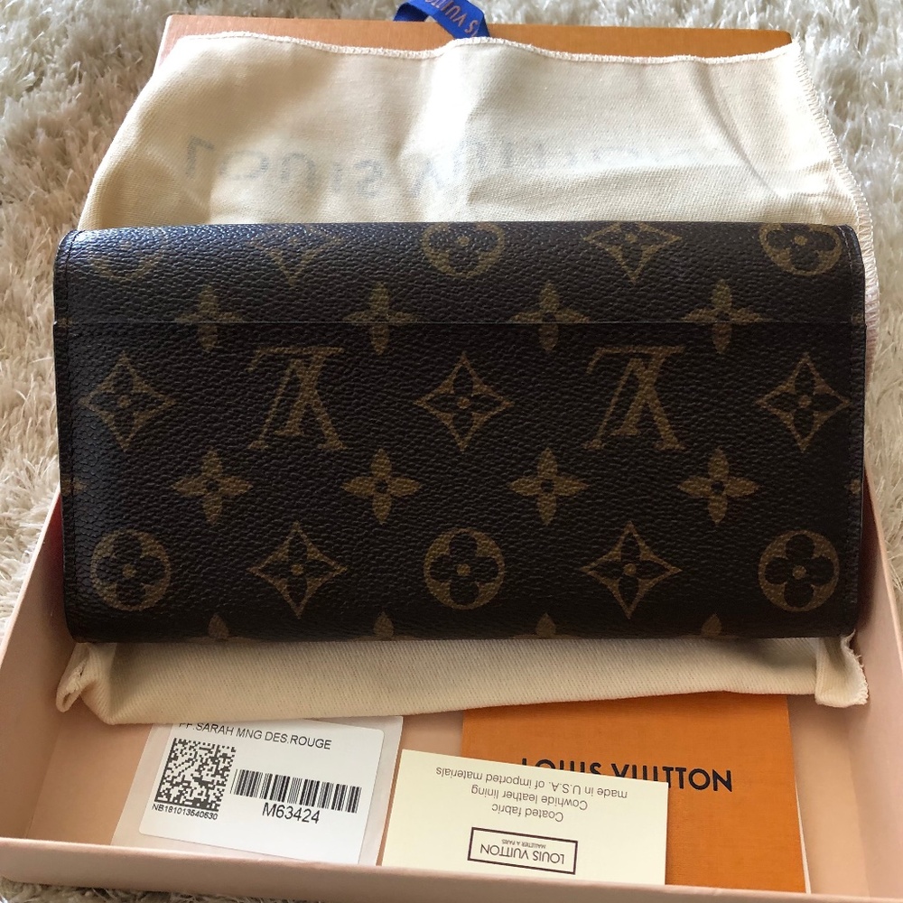 Louis Vuitton Monogram 2018 Christmas Animation Sarah Wallet - Picture 2 of 10